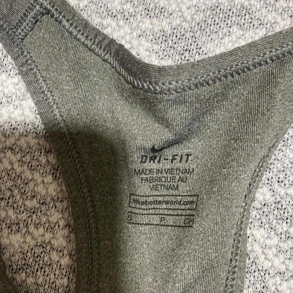 Nike dri fit grey sports bra Size S. SKU-A433#activewear